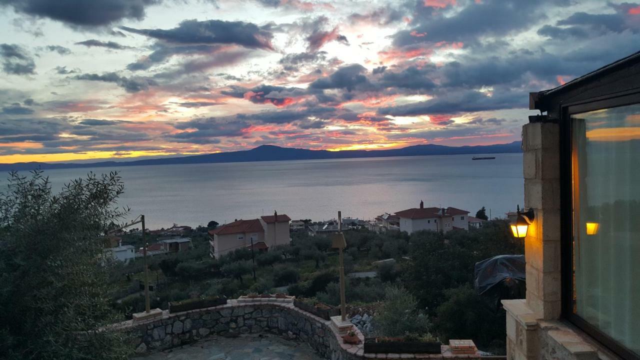 Eleutheria Kalamáta Buitenkant foto